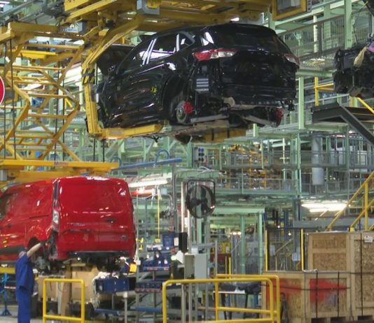 Okosított gyártósor a Ford üzemeiben Okosított gyártósor a Ford üzemeiben