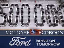 Másfél millió EcoBoost motor Másfél millió Ford EcoBoost motor